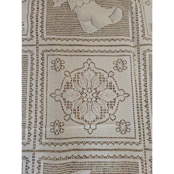 Vintage Artex Lace Winter Scene Obling 60x90 Tablecloth Ivory Christmas - Picture 10 of 11